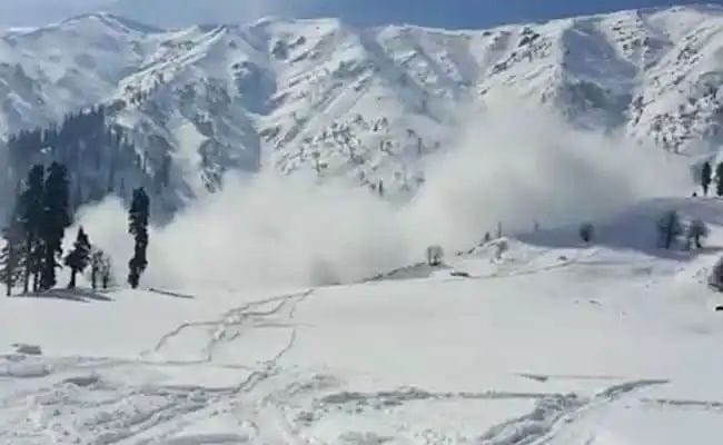 Glacier broke in Chamoli in Uttarakhand, 57 workers reported trapped